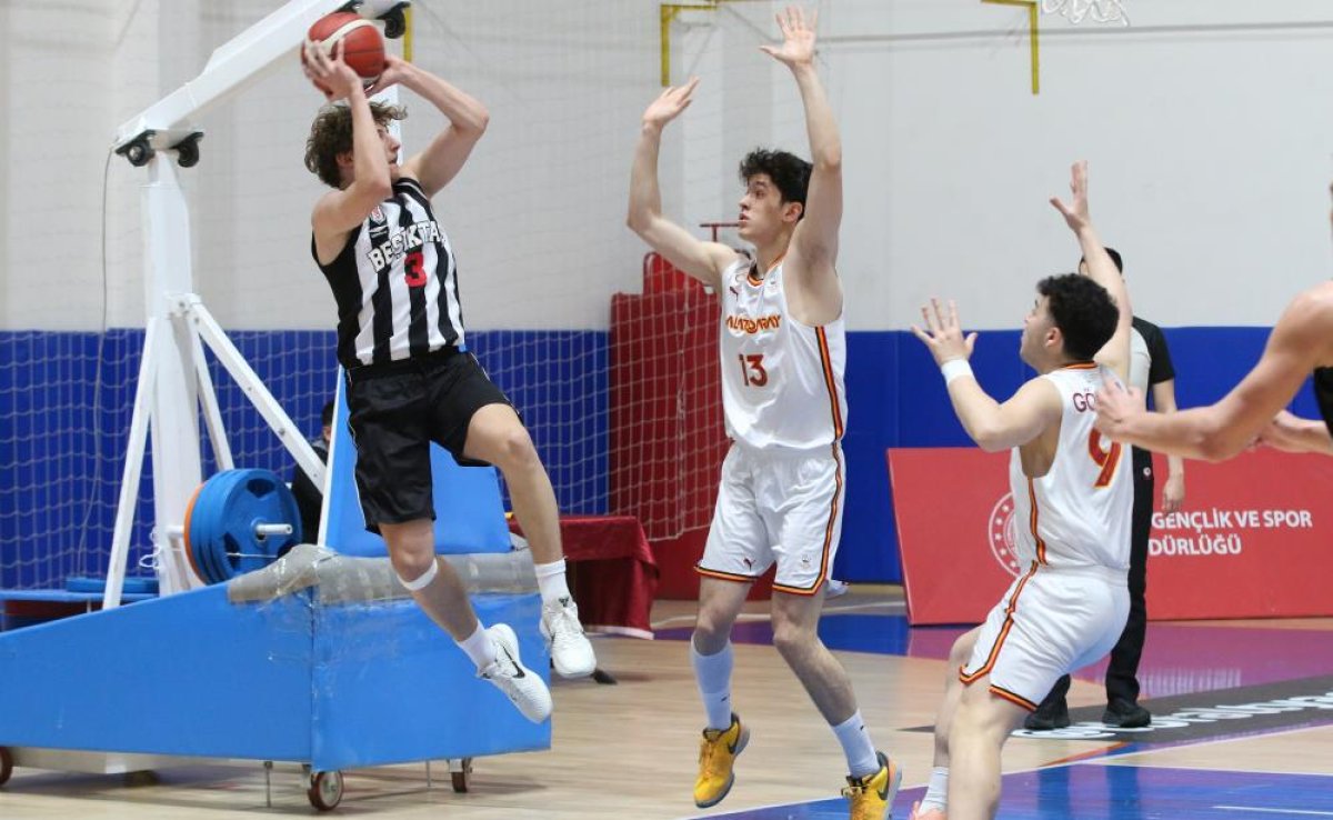 U18 Basketbol Türkiye Şampiyonası ikinci gün tamamlandı